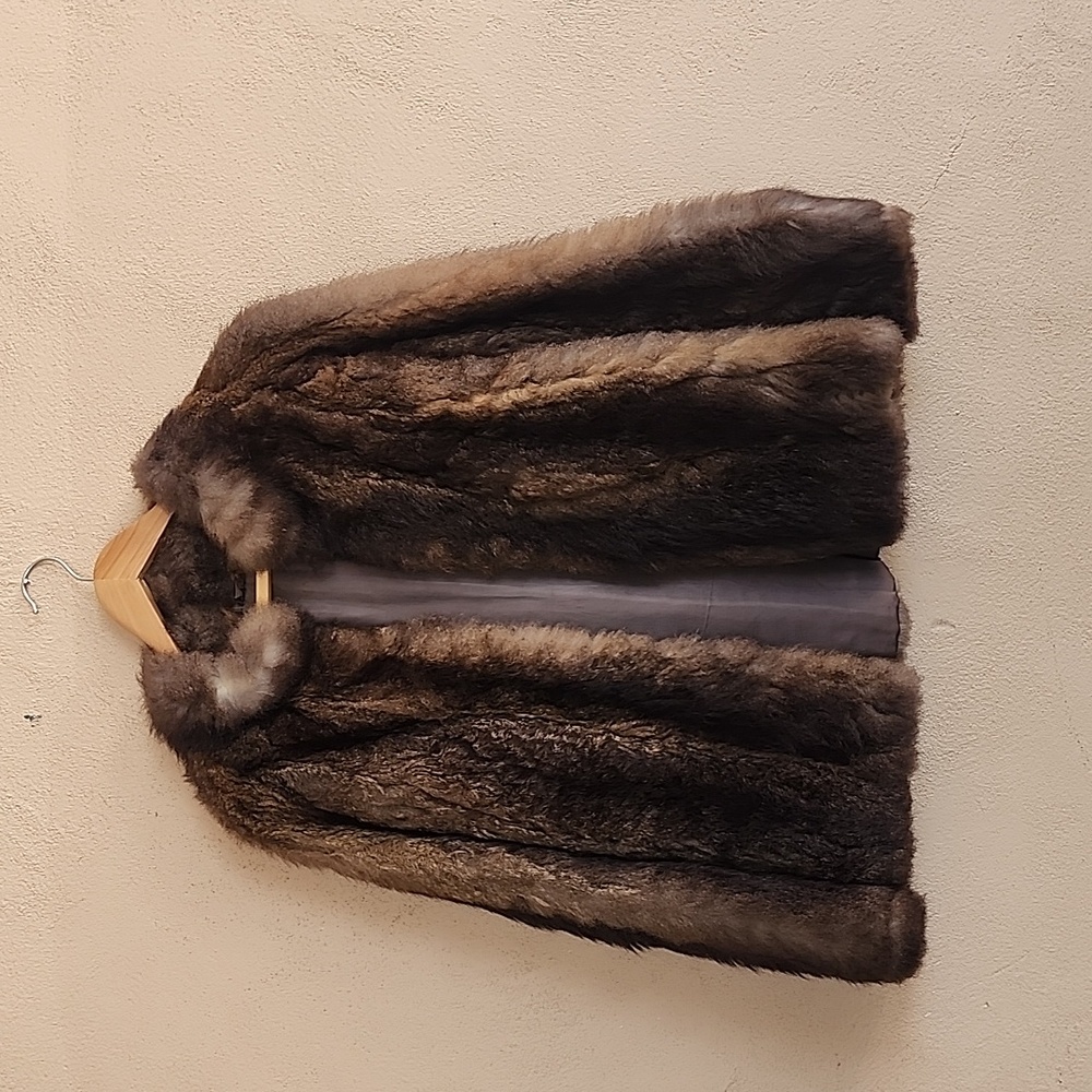 VINTAGE 1950's Possum Fur Coat S Small Jacket Austria Germany Mobwife Quiet Luxe - Picture 8 of 17